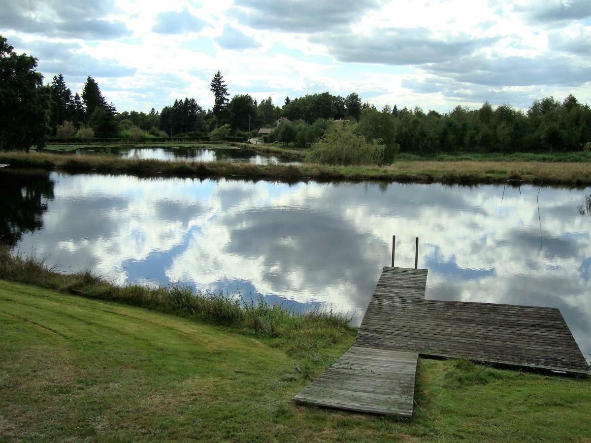 Lieux-Au-Lac Augignac Bagian luar foto